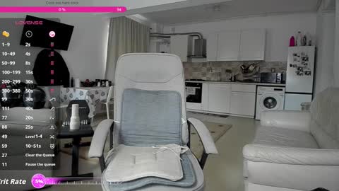 Snapshot of hard_chriss chatting on October 27, 2025, 10:41 am Hard Cock online show from October 27, 2025, 10:41 am