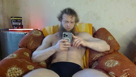 Valentino Hard online show from April 3, 2026, 9:40 am