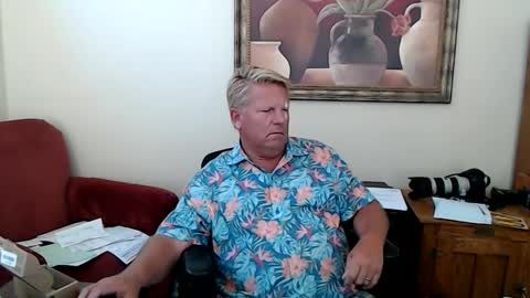 Steele and Cassie online show from April 14, 2026, 11:44 pm