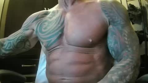 Snapshot of hardbody205a chatting on February 19, 2025, 1:40 am hardbody205a online show from February 19, 2025, 1:40 am