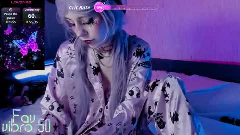 Mia online show from October 17, 2025, 10:56 pm