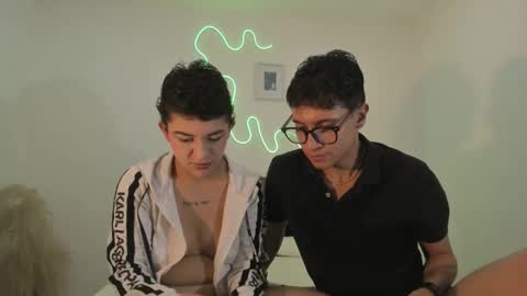 kade and demi independent models online show from March 1, 2026, 1:07 am