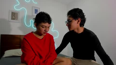 kade and demi independent models online show from May 19, 2026, 5:03 am
