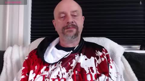 MrLazy online show from December 1, 2024, 7:36 pm