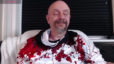 MrLazy online show from December 2, 2024, 1:47 am
