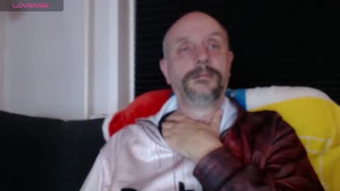 MrLazy online show from December 15, 2024, 1:24 am