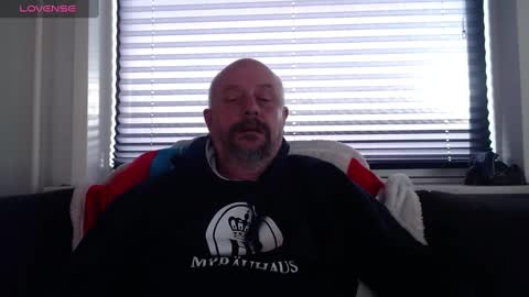 MrLazy online show from December 23, 2024, 12:41 pm