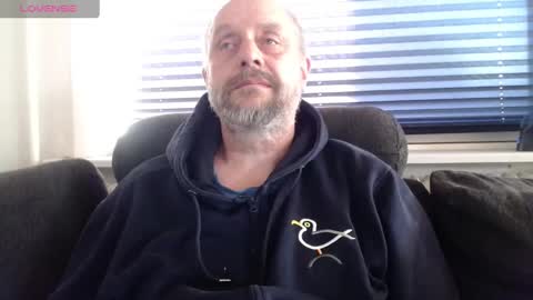 MrLazy online show from March 6, 2025, 3:02 pm