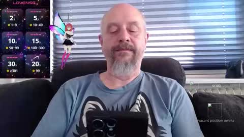MrLazy online show from September 25, 2025, 2:21 pm