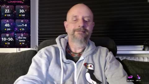 MrLazy online show from October 30, 2025, 5:57 pm