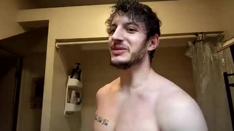 hardselfsucker1 online show from April 18, 2026, 8:09 pm