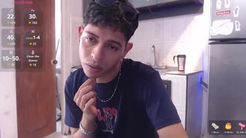 Andres Dean online show from December 5, 2025, 7:10 pm