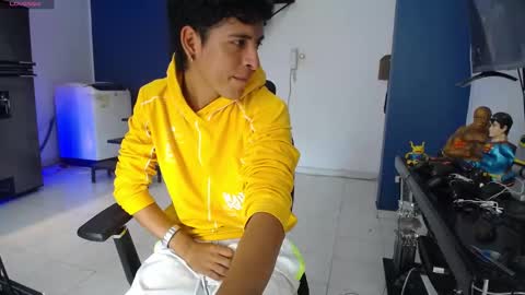 Snapshot of hardsexlove08 chatting on January 18, 2026, 10:02 pm Andres Dean online show from January 18, 2026, 10:02 pm