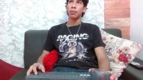 Snapshot of haresandpame_mds chatting on January 23, 2025, 12:52 pm Hares online show from January 23, 2025, 12:52 pm