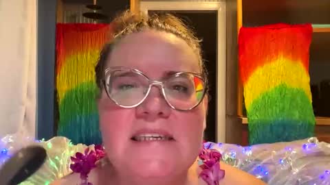 Snapshot of harlequincurve chatting on April 12, 2026, 5:45 am Fiiona online show from April 12, 2026, 5:45 am