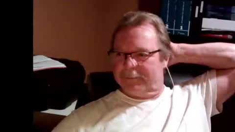 Snapshot of harley2086 chatting on September 30, 2025, 1:54 am harley2086 online show from September 30, 2025, 1:54 am