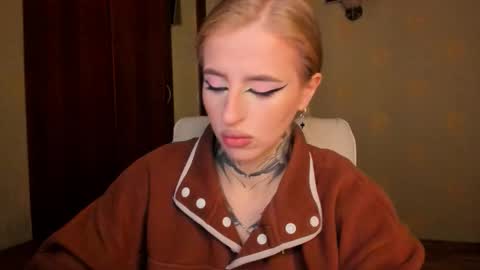 Snapshot of harley_kimm chatting on October 5, 2025, 5:39 am Julia online show from October 5, 2025, 5:39 am