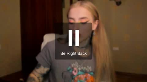 Snapshot of harley_kimm chatting on October 9, 2025, 5:27 am Julia online show from October 9, 2025, 5:27 am