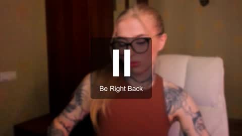 Snapshot of harley_kimm chatting on October 27, 2025, 5:33 am Julia online show from October 27, 2025, 5:33 am