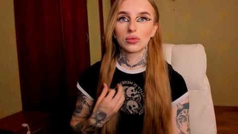 Julia online show from February 9, 2026, 4:38 am