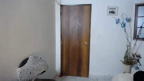 harley_quinns1 online show from December 5, 2024, 1:14 am