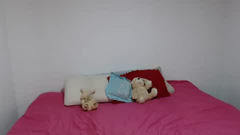 harley_quinns1 online show from June 23, 2026, 7:34 pm