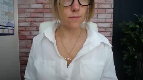 Snapshot of harleyrebz chatting on September 29, 2025, 7:13 am harleyrebz online show from September 29, 2025, 7:13 am