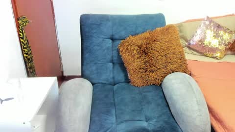 Harly  online show from January 21, 2025, 6:45 pm