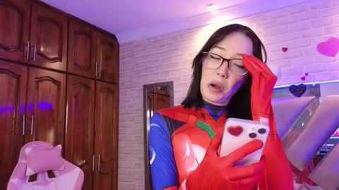 Snapshot of harperwest_ chatting on February 19, 2026, 9:00 pm Harper online show from February 19, 2026, 9:00 pm