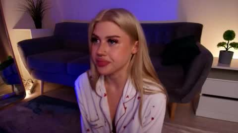 Snapshot of harpi_cruz chatting on September 21, 2025, 9:49 pm Its KIra hello HUSH is here online show from September 21, 2025, 9:49 pm