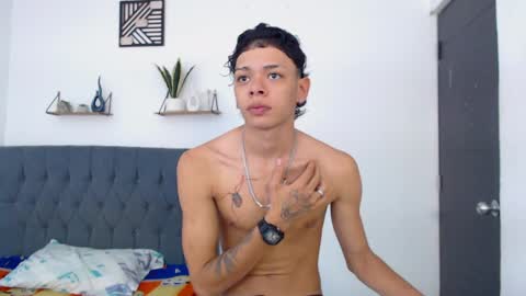 Snapshot of harry_jhonsonn chatting on May 31, 2026, 12:08 am Harry online show from May 31, 2026, 12:08 am
