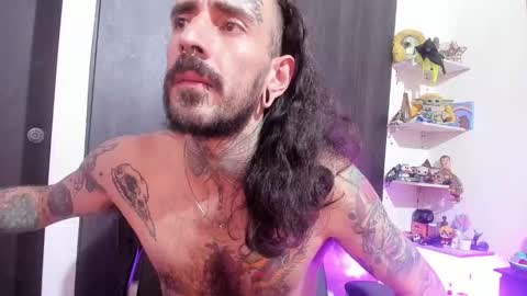 Snapshot of harry_reems_ chatting on November 8, 2025, 4:23 am OMAR online show from November 8, 2025, 4:23 am