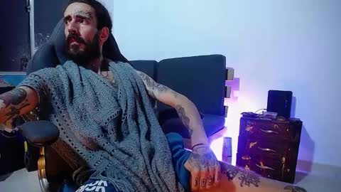 Snapshot of harry_reems_ chatting on December 17, 2025, 3:12 am OMAR online show from December 17, 2025, 3:12 am