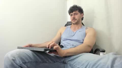 Snapshot of harrydaviss chatting on October 28, 2025, 4:16 am alpha online show from October 28, 2025, 4:16 am