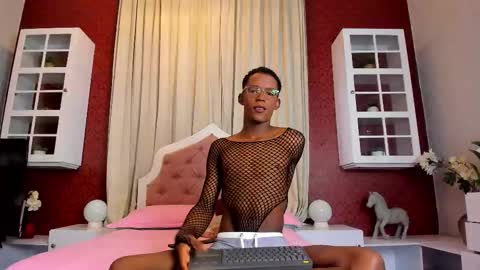 Snapshot of harryswilson chatting on September 20, 2025, 7:15 pm HarrysWilson online show from September 20, 2025, 7:15 pm