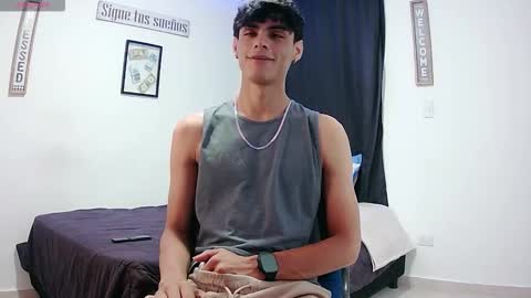 Snapshot of harrythomson1 chatting on October 30, 2025, 2:24 am harry thomson online show from October 30, 2025, 2:24 am