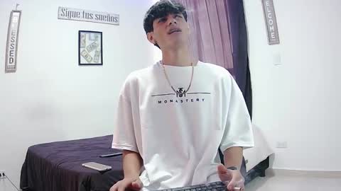 harry thomson online show from November 17, 2025, 6:46 pm