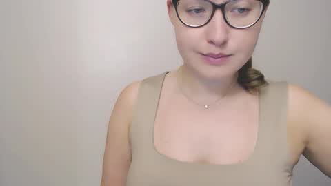 Snapshot of hartfoxx chatting on October 3, 2025, 7:33 pm hartfoxx online show from October 3, 2025, 7:33 pm