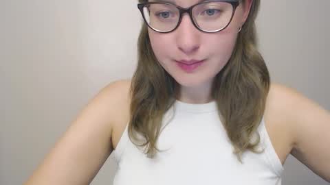 Snapshot of hartfoxx chatting on October 6, 2025, 9:45 pm hartfoxx online show from October 6, 2025, 9:45 pm