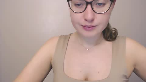 Snapshot of hartfoxx chatting on October 23, 2025, 7:23 pm hartfoxx online show from October 23, 2025, 7:23 pm