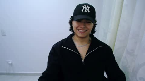 Snapshot of haru_boi chatting on February 7, 2025, 4:27 am Haru online show from February 7, 2025, 4:27 am