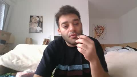 Snapshot of hash420 chatting on October 5, 2025, 9:40 am hash420 online show from October 5, 2025, 9:40 am