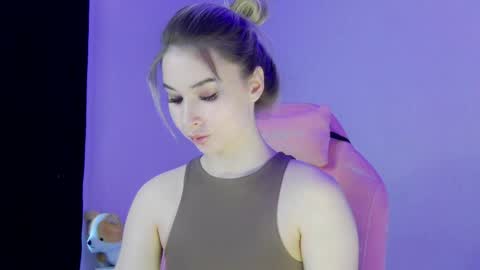 Anna online show from April 3, 2026, 6:00 am