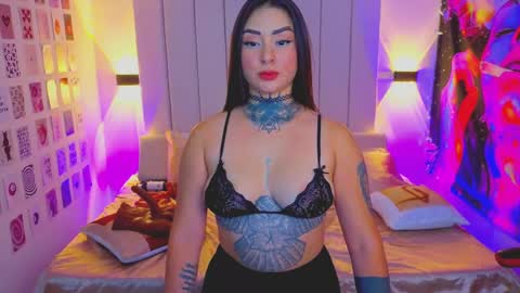 Alicia online show from May 18, 2026, 3:02 am