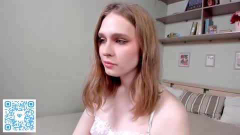 Mia online show from May 15, 2026, 2:13 pm