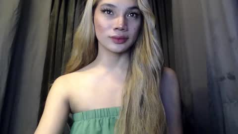 LALA A online show from November 13, 2025, 10:25 am