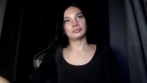 LALA A online show from November 17, 2025, 4:57 pm