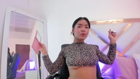 Hayami  online show from January 20, 2025, 12:18 pm