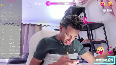 Snapshot of haydenn_boy chatting on November 28, 2025, 7:05 pm Hayen Boy online show from November 28, 2025, 7:05 pm