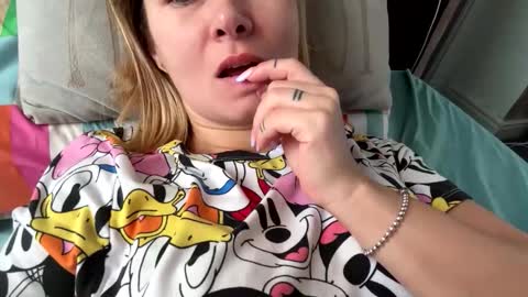 Hayle online show from October 27, 2025, 8:29 am